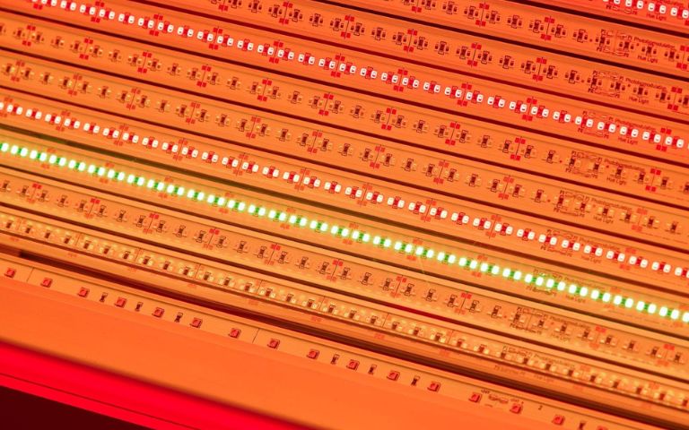 Red Light Rescue Memory without Medicine