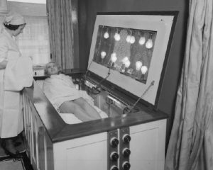 [In-Depth Medical Column] The Alchemy of Light: From Alpine Sunlight to the Pinnacle of Quantum Medicine — The Whole-Body PBM (Photobiomodulation) System
